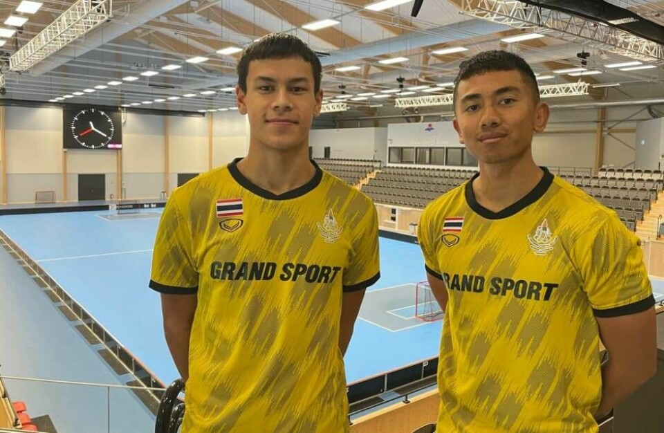 Mot VM. Bröderna Lukas Phraiwan och Bass Chaiphring ska båda representera Thailand i innebandy-VM som inleds i Schweiz 5 november. Foto: Jonas Edberg