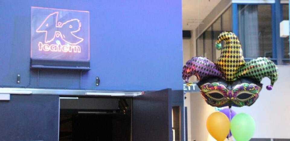 Givetvis symboliseras firandet med teaterballonger. Foto: Jonas Bergkvist Givetvis symboliseras firandet med teaterballonger. Foto: Jonas Bergkvist
