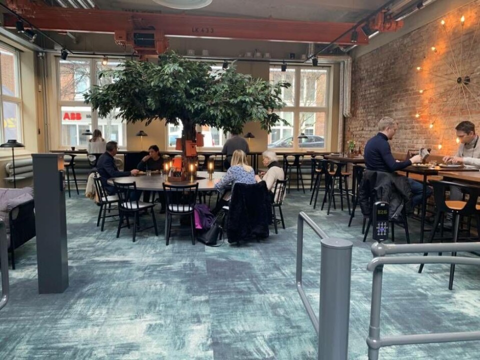 Nya restaurangen i B26 erbjuder ett unikt koncept där köket jobbar med korta datum och gästerna får väga sin mat. Foto: Jonas Edberg Nya restaurangen i B26 erbjuder ett unikt koncept där köket jobbar med korta datum och gästerna får väga sin mat. Foto: Jonas Edberg