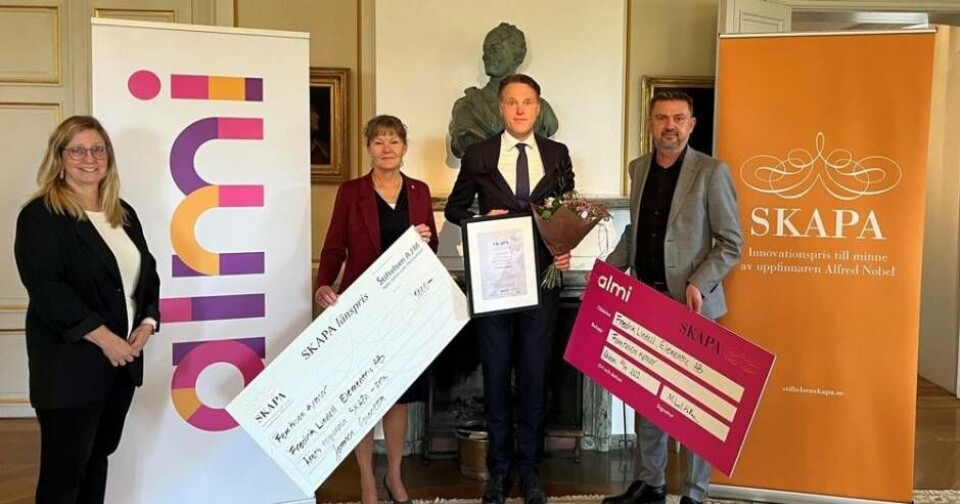 Prisutdelare och vinnare av SKAPA-priset i Västmanland. På bild från vänster: Jessica Giaretta, Almi Mälardalen, Ulrica Gradin, vikarierande landshövding Västmanland, Fredrik Lindell, Elementric AB och Mikael Fällman, Almi Mälardalen.
