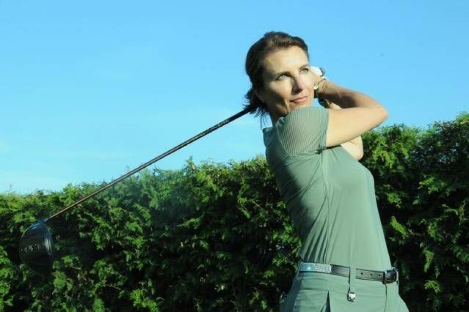 Peggar upp på Västerås Open. Förra USA-proffset och Solheim Cup-kaptenen Catrin Nilsmark gör en nysatsning på golfbanan efter ett elva års långt tävlingsuppehåll. Startskottet går på Västerås Golfklubb och LETAS-tävlingen Anna Nordqvist Västerås Open i augusti. Foto: Tuva Nilsmark