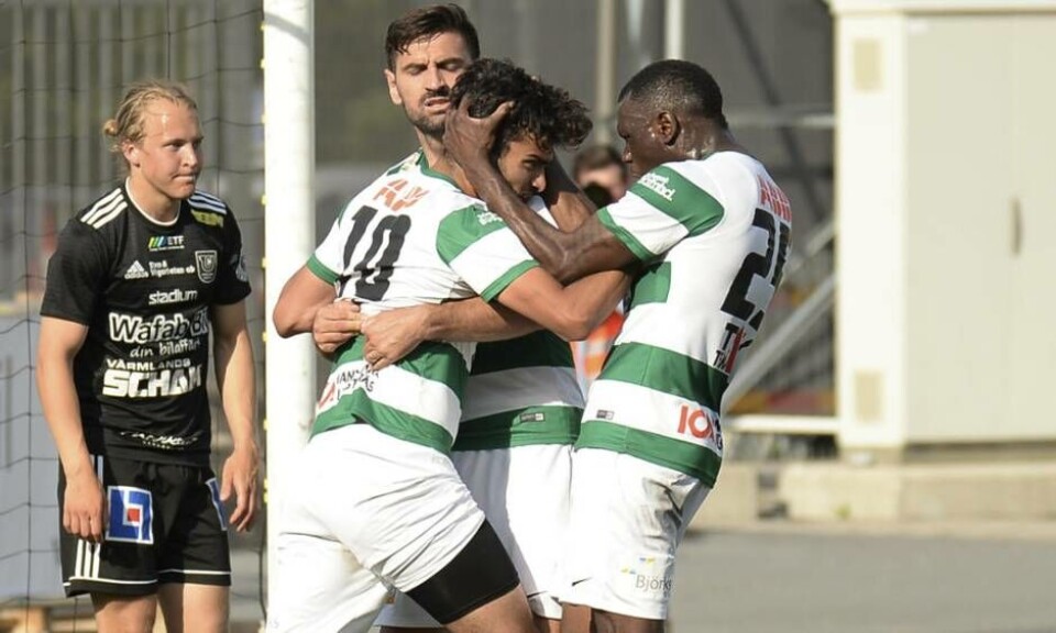 Karwan Safari har precis forcerat in kvitteringen mot Carlstad United. Foto: STEFAN LINDGREN