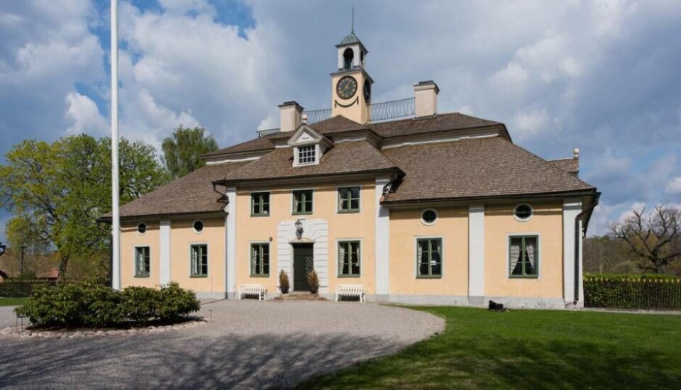Svanå säteri är till salu. Under fredagen lades herrgården ut på Hemnet med prislappen: 175 miljoner kronor. Foto: Mikael Ackelman / Karl Danielsson egendomar