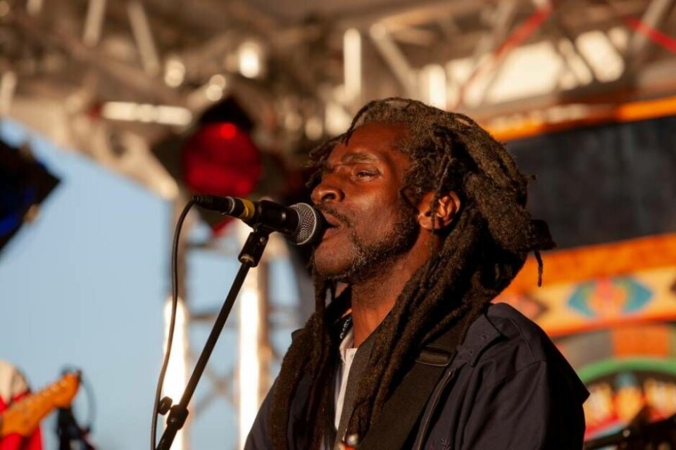 Intar Global med liveband. Reggaeartisten Desmond Foster gästar Västerås och Global Living den 30 oktober med liveband. foto: Andrea Massaro Foto: Andrea Massaro