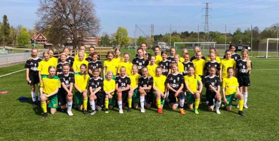 BK30 + Ilves = sant. Förra helgen hade de två föreningarnas F07-lag en intensiv helg tillsammans på Ringvallen och via olika aktiviteter runt om i stan. Foto: Privat