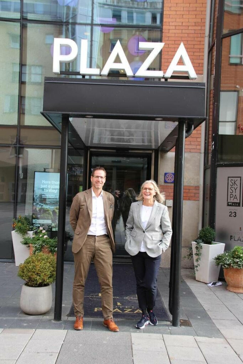 Tobias Hultberg, vd, och Anna Ljunggren, verksamhetschef. Foto: Jonas Bergkvist