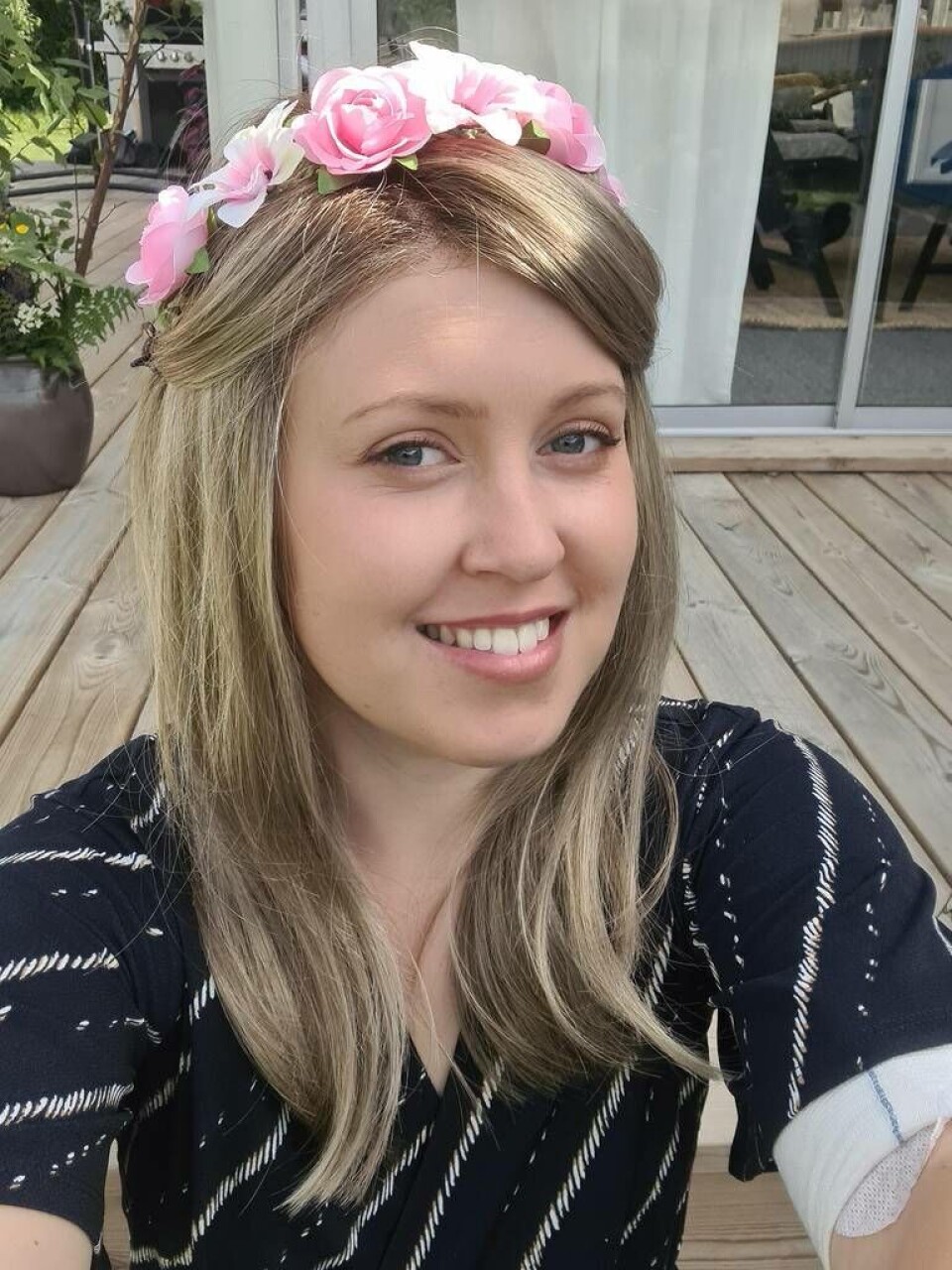 Ser framåt. Aros Marshalls sångerska Moa Olivensjö ser framtiden an med tillförsikt. ”Prognosen ser bra ut”, säger hon om sin cancer. Foto: Privat Ser framåt. Aros Marshalls sångerska Moa Olivensjö ser framtiden an med tillförsikt. ”Prognosen ser bra ut”, säger hon om sin cancer. Foto: Privat