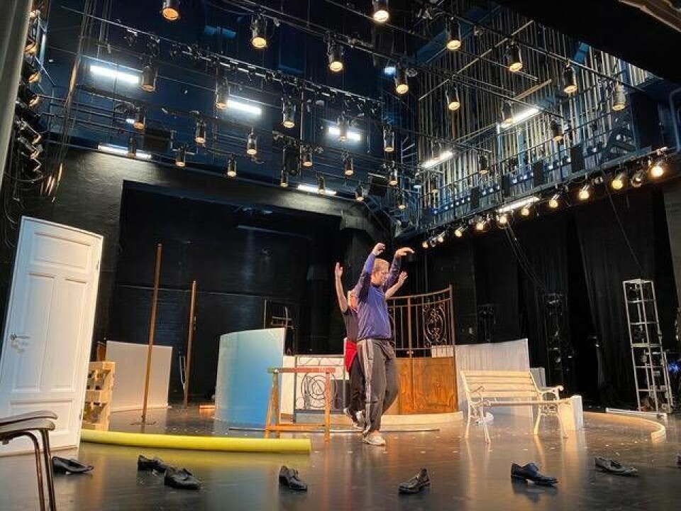 Från repitionerna av Ett dockhem på Västmanlands teater. Foto: Västmanlands teater