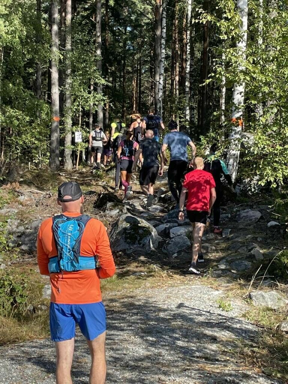 Westeros Trail Running Society bjöd in västeråsarna till stiglöpining längs Bruksleden. Ett 15-tal entusiaster gav sig iväg på morgonen för de olika distanserna 7, 18 eller 26 km. Foto: Jonas Bergkvist