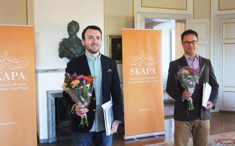 Maximilian Adamsson och Ulf Nordbeck vid prisutdelningen på Västerås slott. Foto: Sofie Tejre
