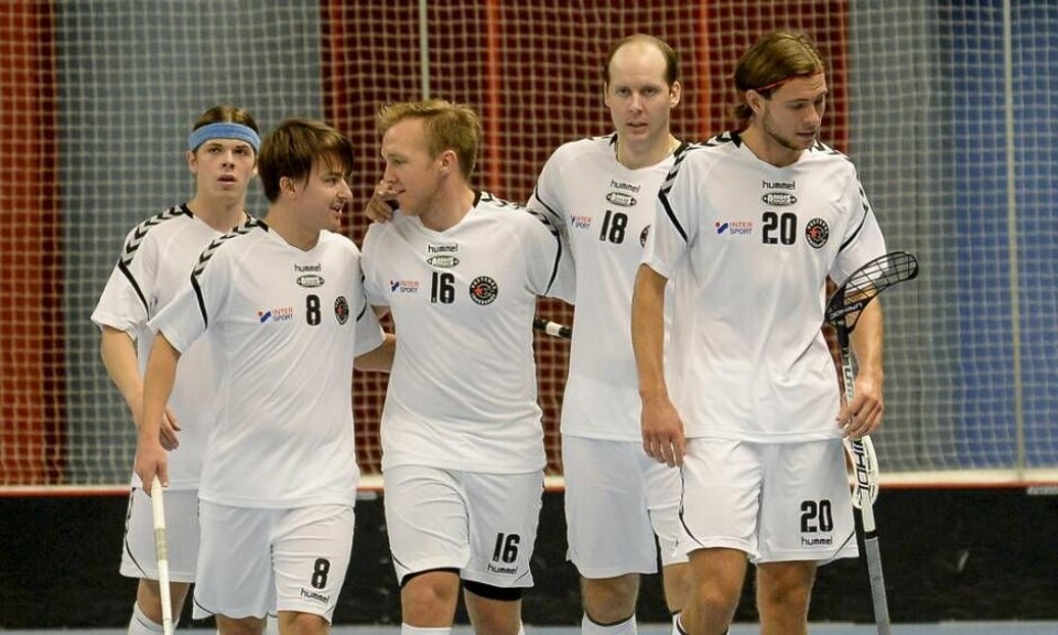 IBF Västerås nyförvärv Daniel Reinholdsson (16) har precis fastställt slutresultatet till 7–5. Foto: STEFAN LINDGREN