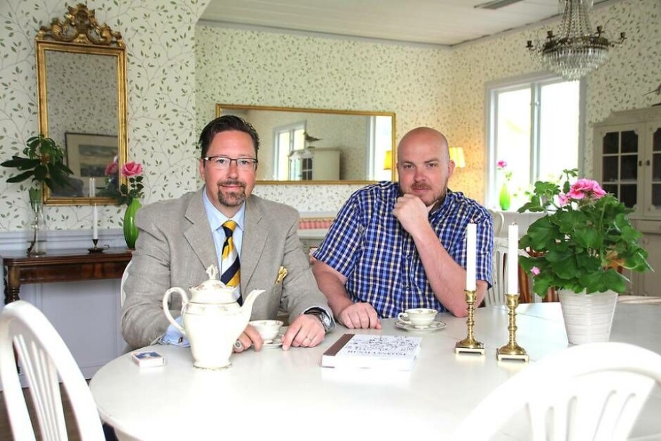 Nya Hässlökrögare. Björn Carlsson och kocken Magnus Hansson har tagit över Hässlö Werdshus – och planerar bland mycket annat en tidsresa. Foto: Frida Heldemar×1 / 2Visa bildtextBild 1 av 2