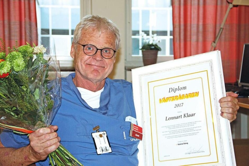 Narkosläkaren Lennart Klaar är mycket nöjd med sitt pris. Foto: Sofie Tejre