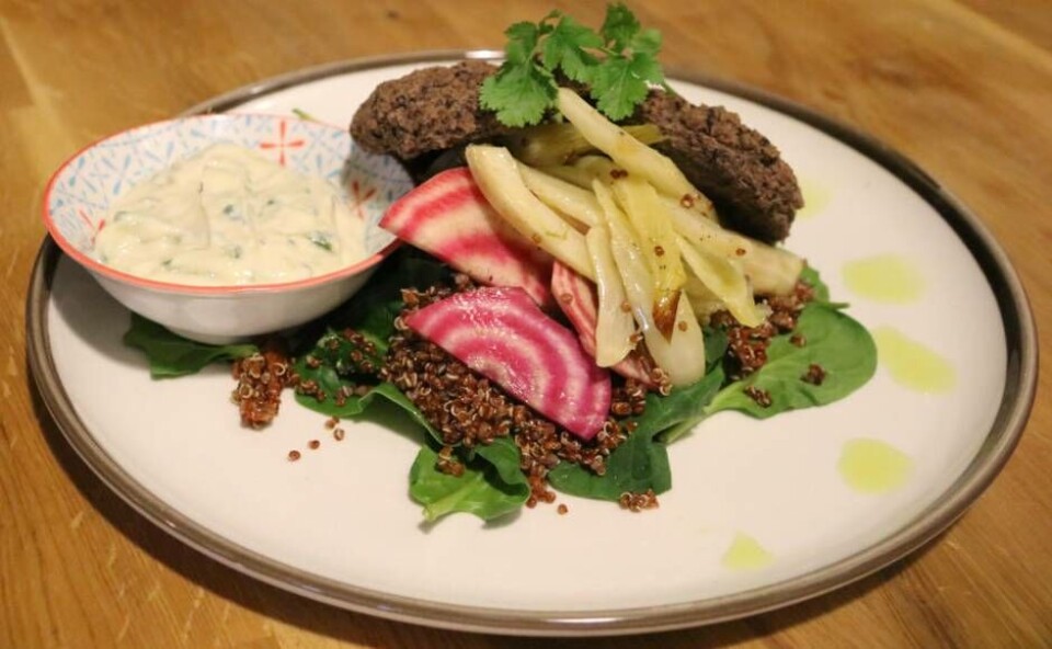 Svarta bönbiffar med Quinoa och citronbakad fänkål. Svarta bönbiffar med Quinoa och citronbakad fänkål.