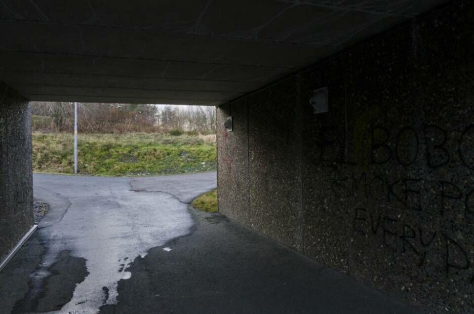 Bristfällig belysning och dåligt underhållna gång- och cykelbanor skapar oro.