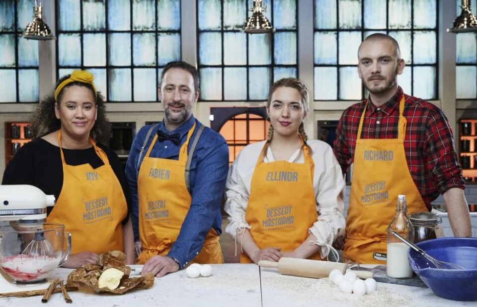 Joy Harris, Fabien Jacquet, Ellinor Jensen Oscarsson och Richard Karlsson tävlar i vårens Dessertmästarna. Den sjätte säsongen startar med en rejäl twist för de nya deltagarna, som plötsligt inser att konkurrensen är hårdare än de kanske först trott. Foto: Magnus Selander/Kanal 5