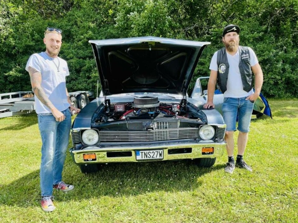Rasmus Möller och Douglas Darlöf från Stockholm är på besök i Västerås under Summer Meet. Foto: Michaela Ericzén