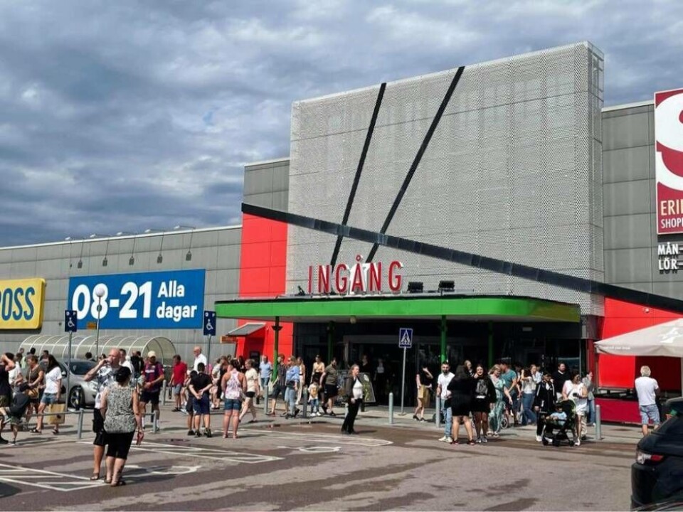 Teknisk fel utrymde shoppingcenter