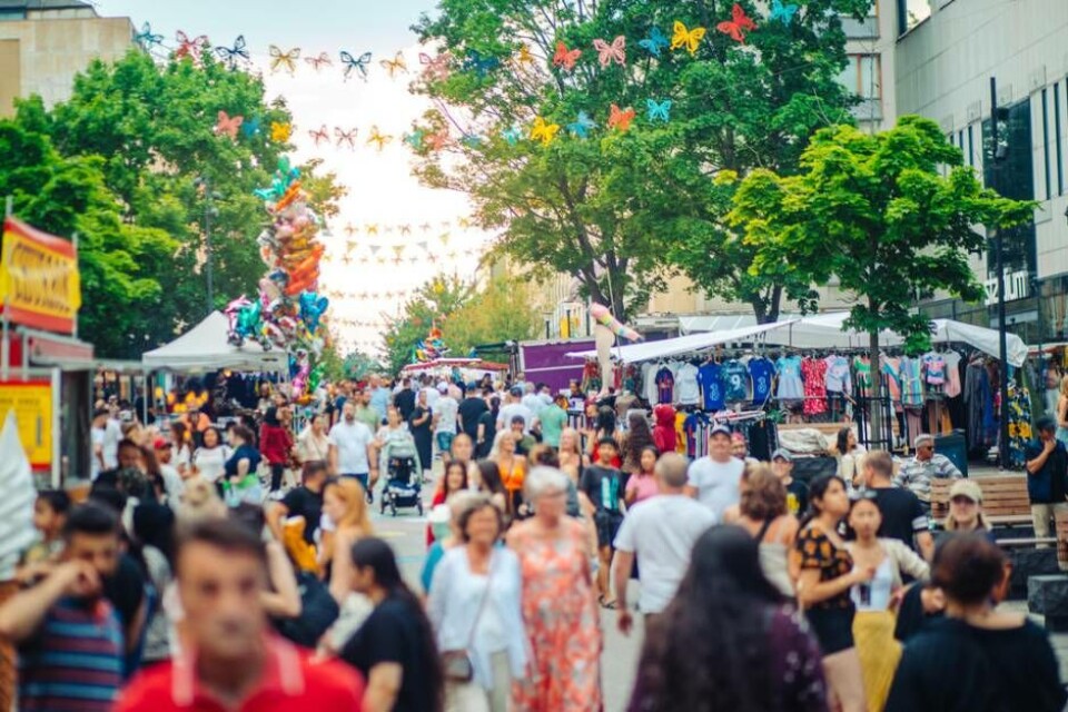 Det var ett folkligt myller i hela city under festivalen. Foto: Avig Kazanjian