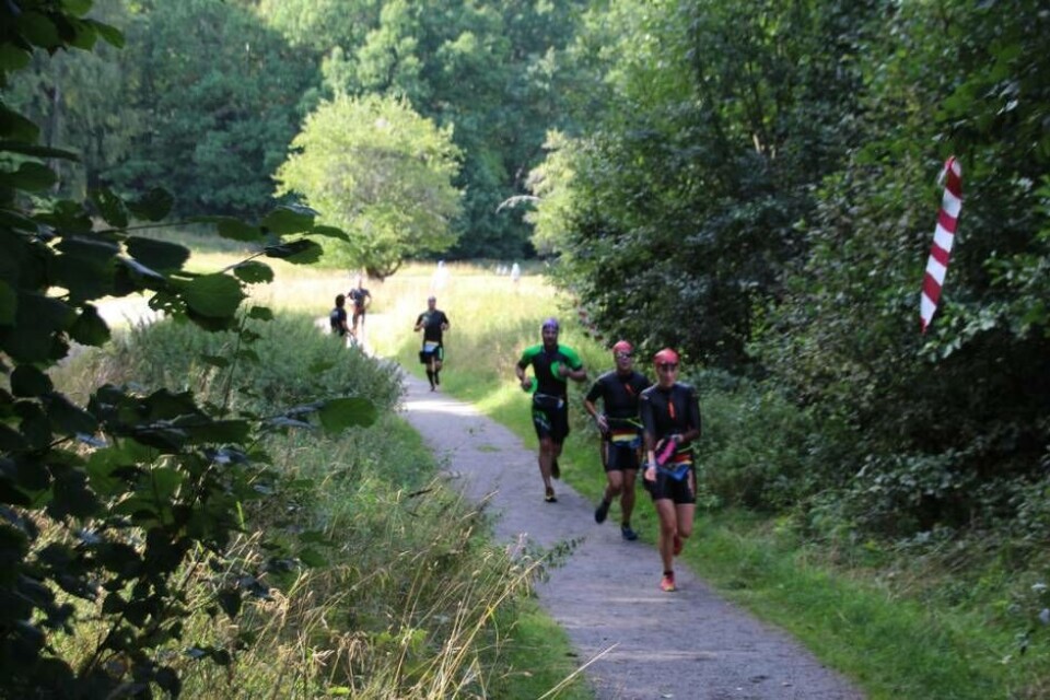 Totalt 13 km löpning fick deltagarna tillryggalägga … Foto: Jonas Bergkvist