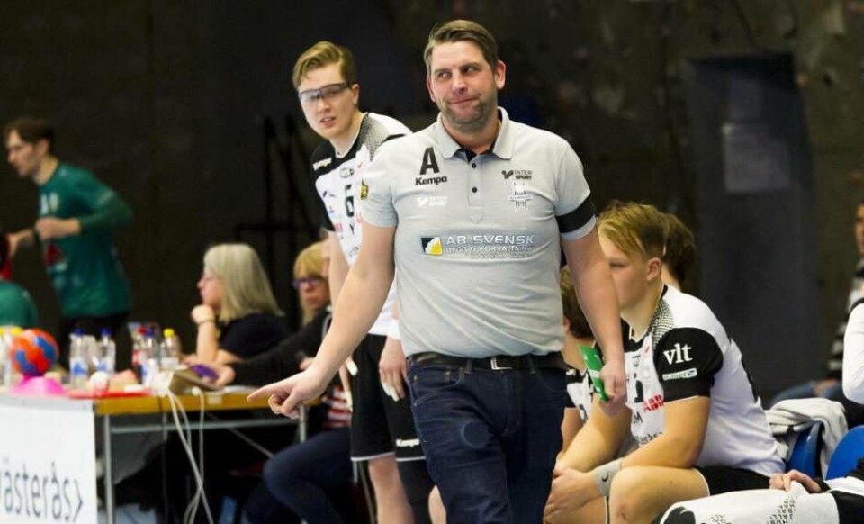 VI:s allsvenska herrtränare Leo Ekblom får nu tillsammans med assisterande tränaren Mattias Lundh lämna laget med fem omgångar kvar. Foto: Stefan Lindgren/Arkiv