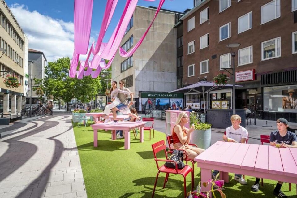 Sommar på Sigmatorget. Foto: Jonas Bilberg