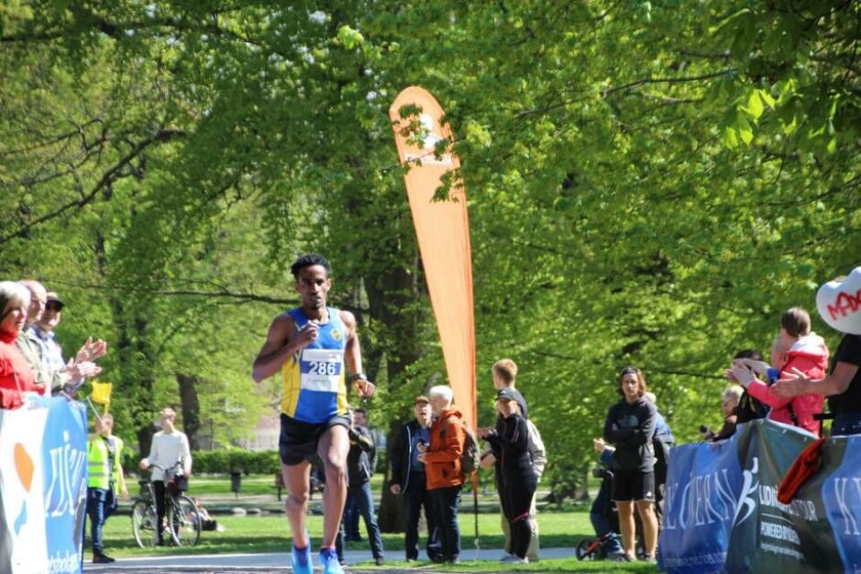 11 juni – Stadsloppet. Motions- och familjefesten gör comeback i Vasaparken. Foto: Jonas Bergkvist