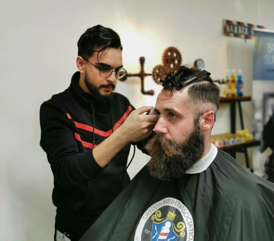 'Abbe' Abdulla Al-Jadir från Wau Barbershop i Västerås under semifinalen i tävlingen Årets barberare. Foto: Alexander Fahlström / Barber Supplier