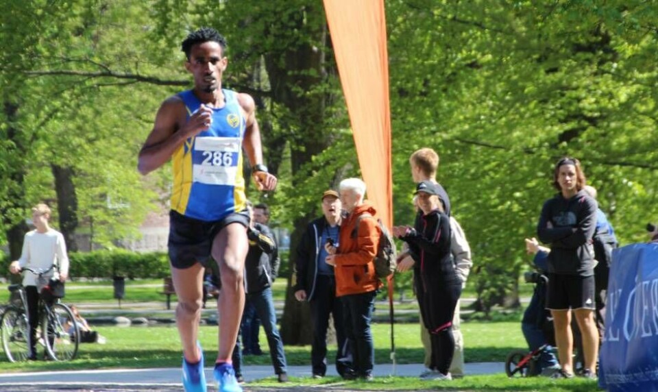 Västeråslöparen Efrem Brhane från Stadsloppet förra året. Foto: Jonas Bergkvist