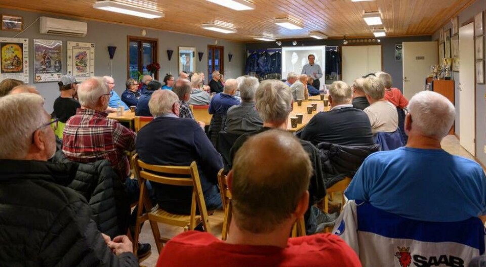 Uppslutningen var god under ”Nalles” framförande i klubbstugan hos VMS. Foto: Janne Cermenius