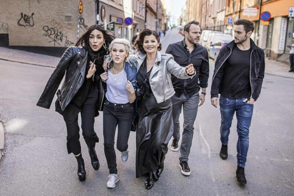 Årets Stjärnklart-artister som turnéstartar i Västerås. Loreen, Ace Wilder, Carola, konferencier David Hellenius och Måns Zelmerlöw. Petra Marklund saknades vid fototillfället. Foto: Axel Öberg