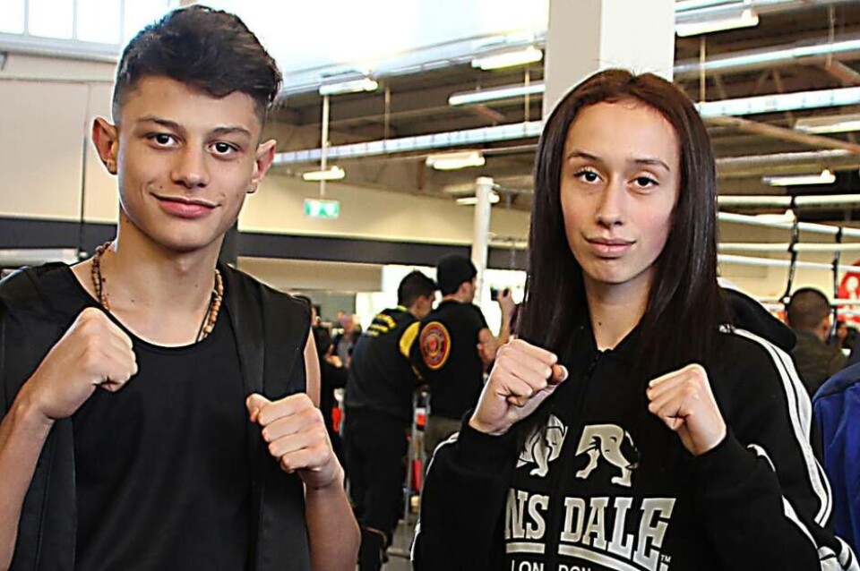 Tigers guldduo. BK Tigers Dino Martinovic och Jennifer Salavia tog båda guld på ungdoms-SM. ”Den bästa match jag gått”, sa Jennifer om sin finalseger. Foto: Jonas Bergkvist×1 / 5Visa bildtextBild 1 av 5 Tigers guldduo. BK Tigers Dino Martinovic och Jennifer Salavia tog båda guld på ungdoms-SM. ”Den bästa match jag gått”, sa Jennifer om sin finalseger. Foto: Jonas Bergkvist×1 / 5Visa bildtextBild 1 av 5