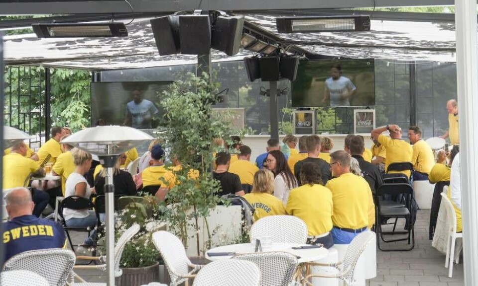 Västeråsarna tror på svensk seger i dagens åttondelsfinal i VM Foto: Stefan Lindgren
