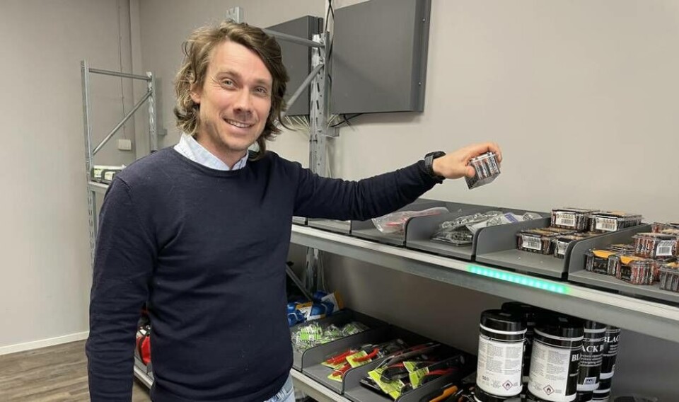 Nybliven företagare. Marcus Moselius har under våren startat Storecon som säljer smarta lagerhyllor. Foto: Jonas Edberg Nybliven företagare. Marcus Moselius har under våren startat Storecon som säljer smarta lagerhyllor. Foto: Jonas Edberg