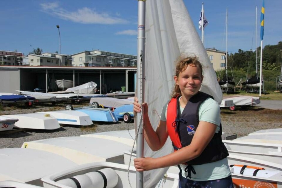 Lärorikt. Freja Svensson, 11 år, tyckte att det bästa var att segla långt ut till sjöss: 'Det är jätteroligt, man lär sig verkligen en massa om segling, det är jättebra.' Foto: Helena Andersson