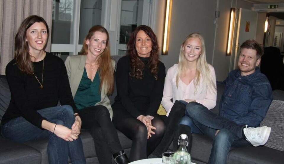 Emma Linnman, delprojektledare Jobba i Västerås, Pamela Ernlund HR-chef Addiva, Wivecka Ljungh HR-chef Mimer, Isabelle Pettersson, representant för skoltjejerna i Bussen, Ted Radgren, projektledare Jobba i Västerås. Emma Linnman, delprojektledare Jobba i Västerås, Pamela Ernlund HR-chef Addiva, Wivecka Ljungh HR-chef Mimer, Isabelle Pettersson, representant för skoltjejerna i Bussen, Ted Radgren, projektledare Jobba i Västerås.