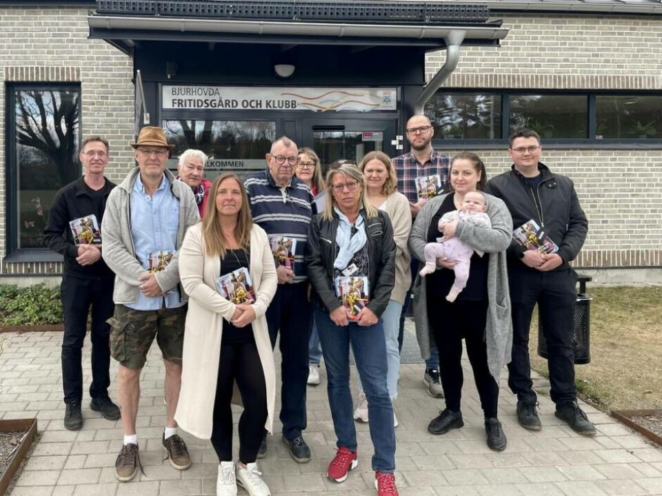 Det är en stor grupp bjurhovdabor som vill sätta stopp för våldet. Foto: Michaela Ericzén