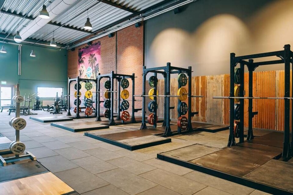 Högt i tak. I Kopparlunden ligger ett av Member 24:s Västeråsgym beläget i en gammal fabrikslokal på 1 400 kvadratmeter med över tio meter i takhöjd. Foto: Member 24 Högt i tak. I Kopparlunden ligger ett av Member 24:s Västeråsgym beläget i en gammal fabrikslokal på 1 400 kvadratmeter med över tio meter i takhöjd. Foto: Member 24