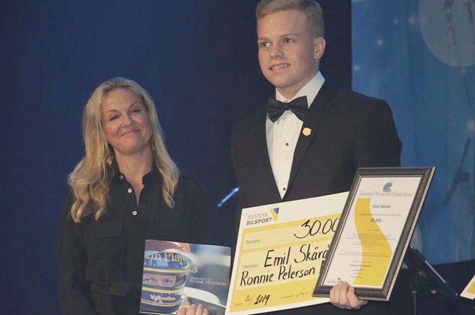 Emil Skärås prisades med ett stipendie ur den svenske racerlegendaren Ronnie Petersons minnesfond under Bilsportgalan i Linköping i helgen. Foto: Bengt-Åce Gustavsson/Racefoto