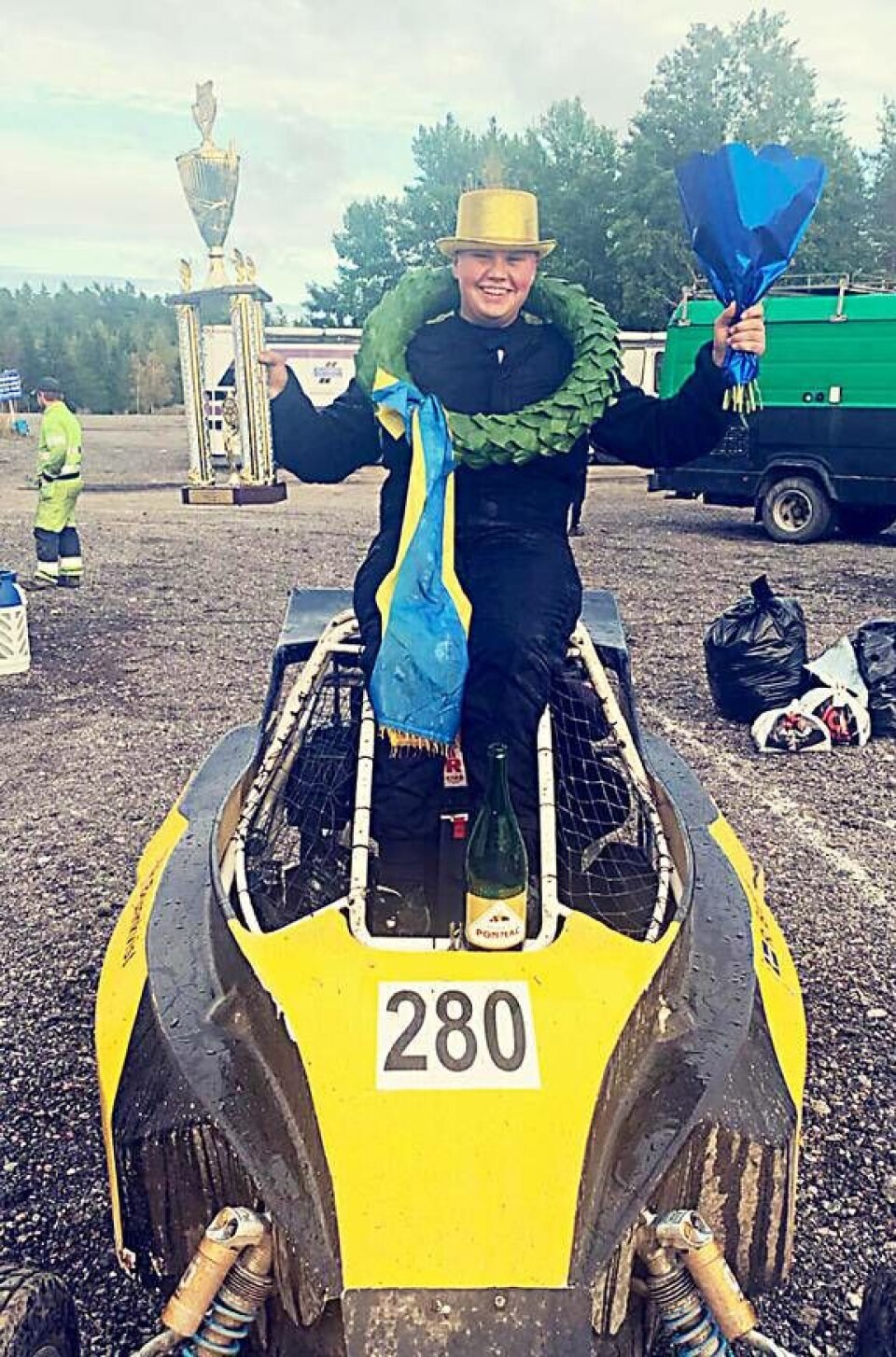 Guldkillen. Rasmus Brunnkvist i sin vinnarkart. Foto: Privat