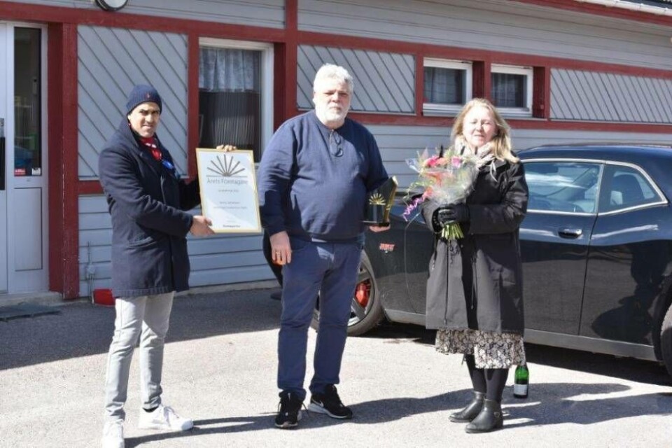 Prisutdelning. Benny Johansson fick priset vid en ceremoni med Företagarnas representater. Foto: Daniella Sundin