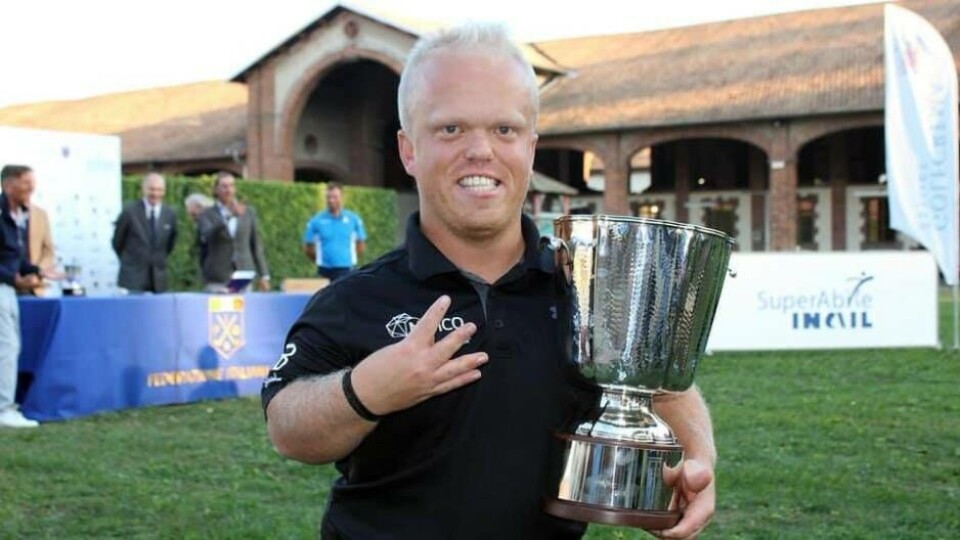 Uno, due, tre – quattro. Joakim ”JB” Björkman efter sin fjärde raka titel i Italian Disabled Open, 2018. Foto: Golf Today