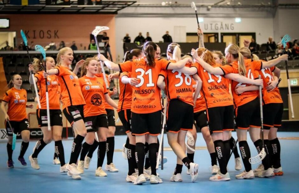 Rönnbys innebandydamer kan se tillbaka på en lyckad säsong, den bästa på sju år. Foto: Thörnbergs Sportfoto