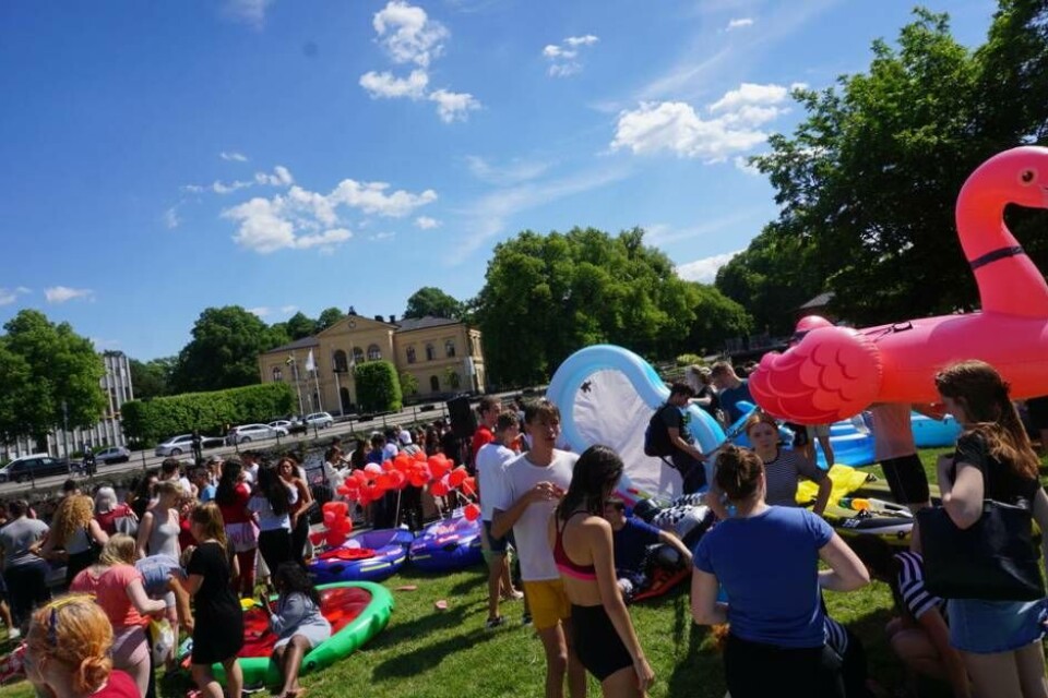 Vid målgången i Stadsparken väntade folkfest. Foto: Josefine Wijkström