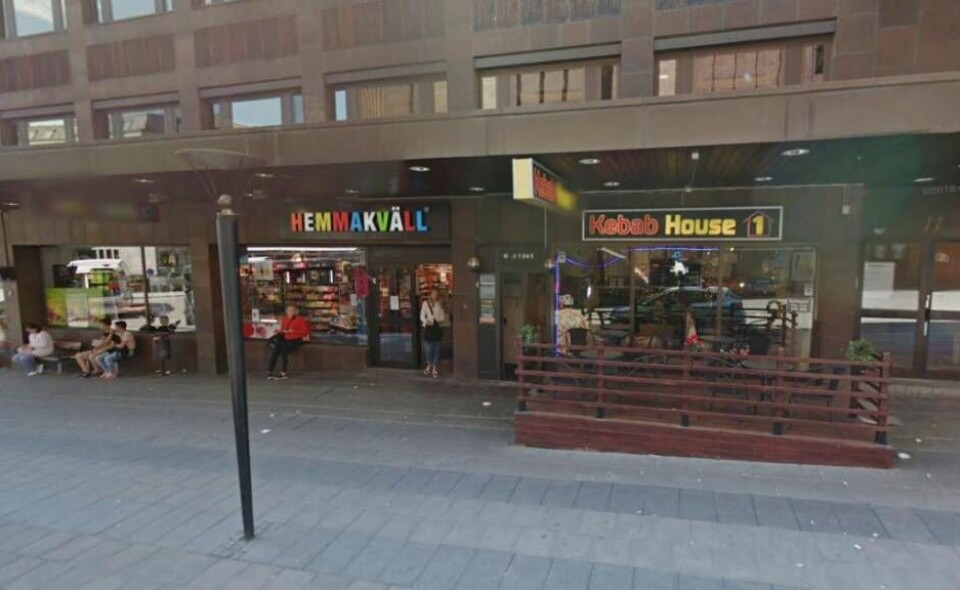 Polisen söker vittnen till misshandel i city