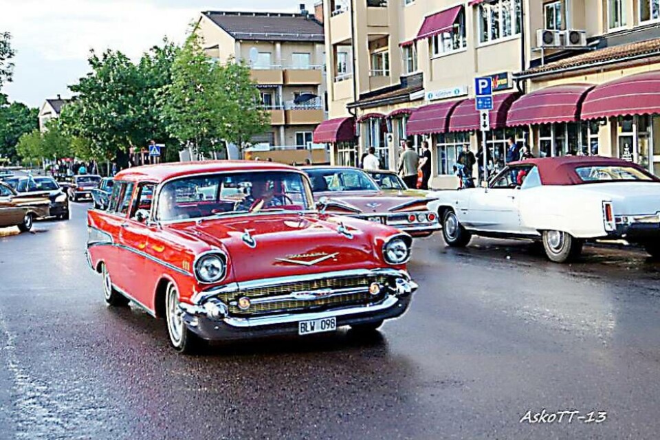Cruising. Lördagen den 9 juni är det dags för årets Hallsta Cruising. Här från ett tidigare år. Foto: Asko Tammela