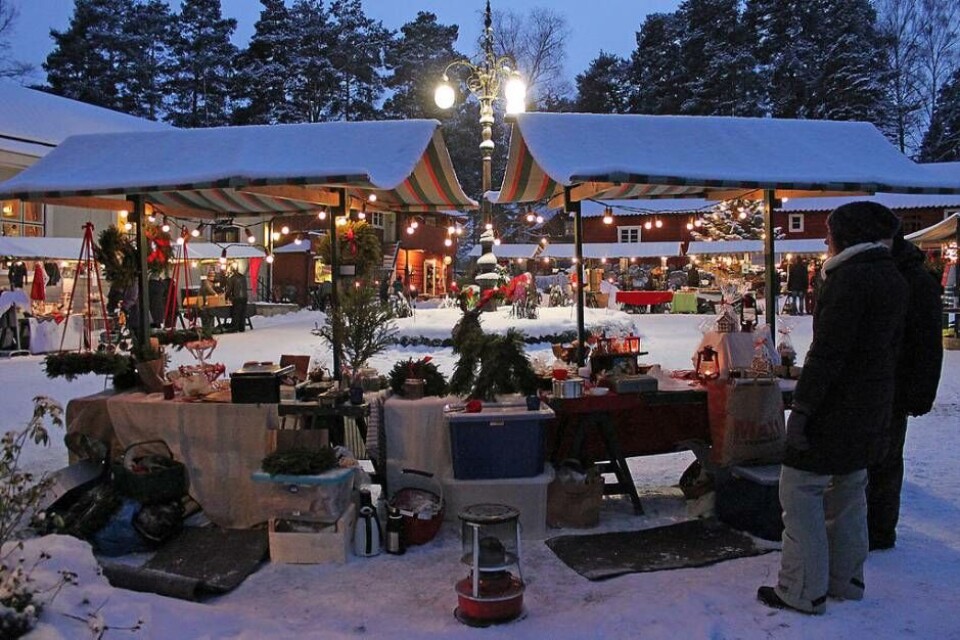 Jiulmarknad med anrika inslag på Vallby Friluftsmuseum 2–3 december. Foto: Vallby Friluftsmuseum×1 / 6Visa bildtextBild 1 av 6