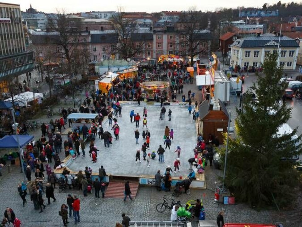 Bild från ett tidigare firande, då isbanan låg på Stora torget. Foto: Mostphotos