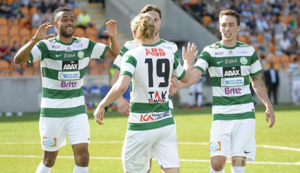 VSK Fotboll tog sin åttonde seger i norrettan då man besegrade Team Thorengruppen med 3–1 hemma på Solid Park Arena. Foto: STEFAN LINDGREN