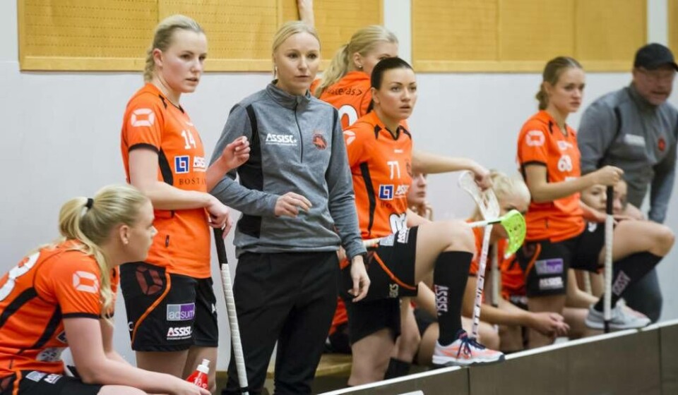 Rönnbys assisterande tränare Karolina Widar Foto: Stefan Lindgren×1 / 5Visa bildtextBild 1 av 5